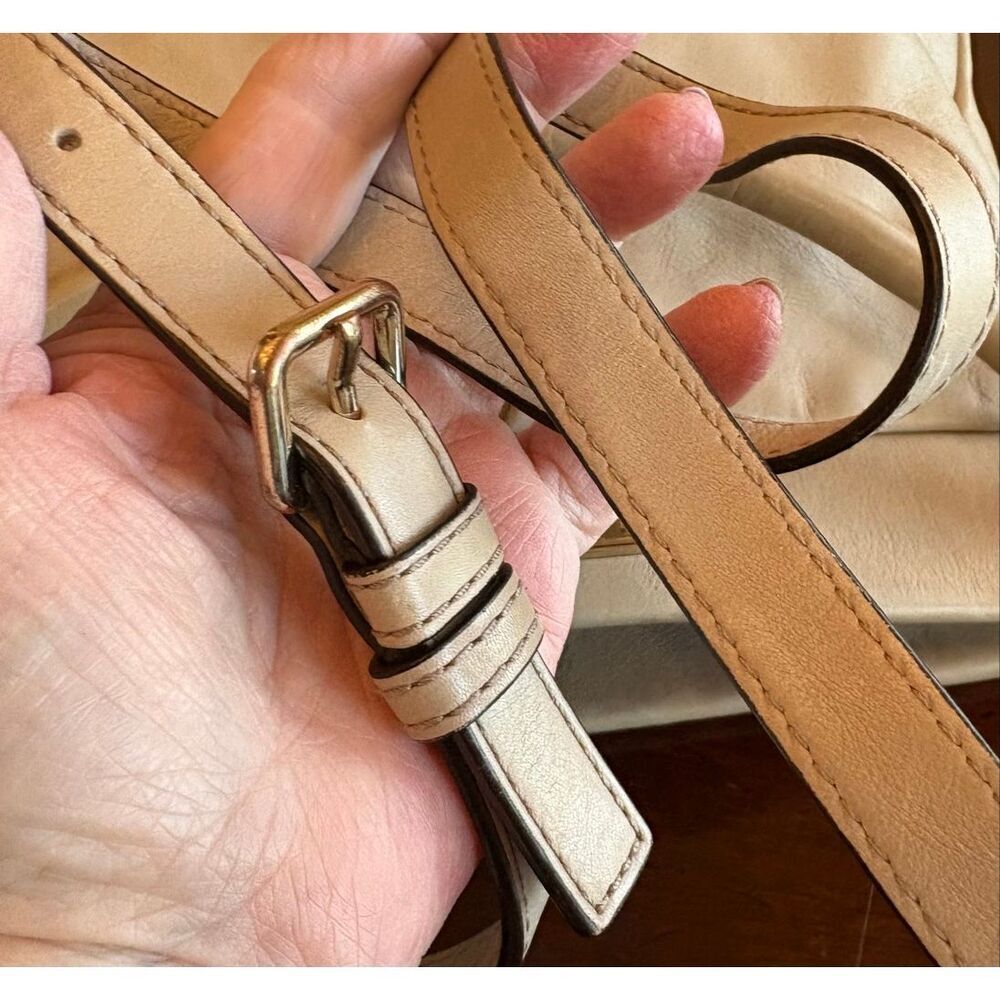 Marc by Marc Jacobs - Classic Q Hillier Hobo Bag in Cement Soft Leather. LOVELY! - Picture 12 of 15